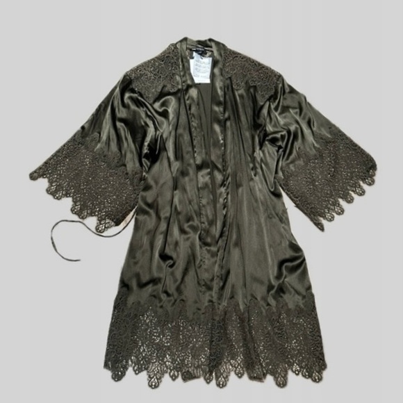 Zara Silk Lace Dresseing Gown Cover-Up Size M-L - Picture 2 of 3